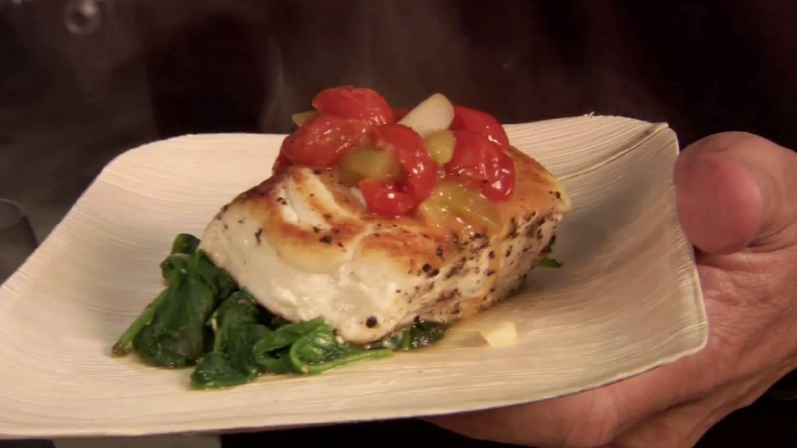 Halibut with white wine sauce makes an easy, elegant meal Yurview