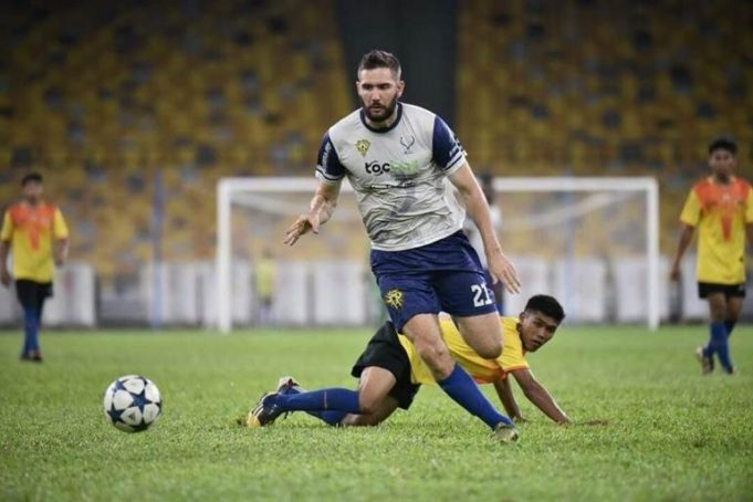 Andy Lorie of the San Diego Sockers
