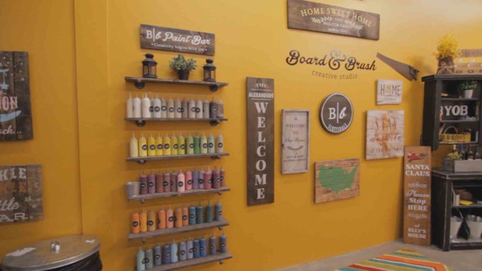 Ways You Can Bring Some Extra Holiday Cheer This Year holiday decorating ideas at Board and Brush