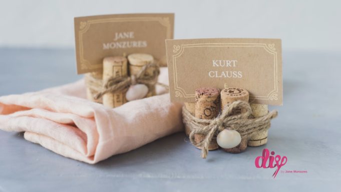 Put Your Old Wine Corks to Use with This Decorative DIY DIY wine corks