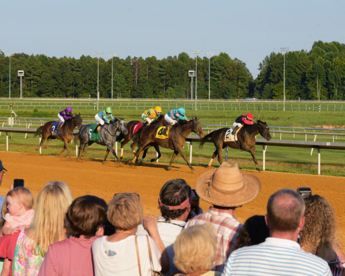 Horse Racing at Colonial Downs